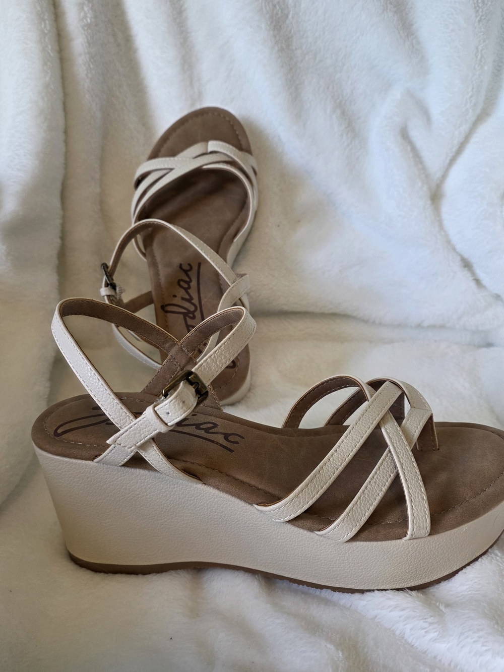 Women's Cream Wedge Sandals Size 8.5